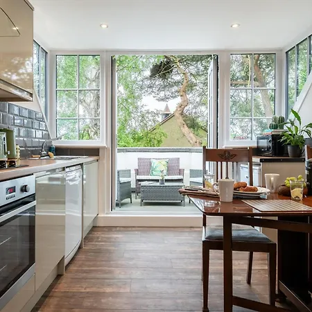 Beckview Apartment